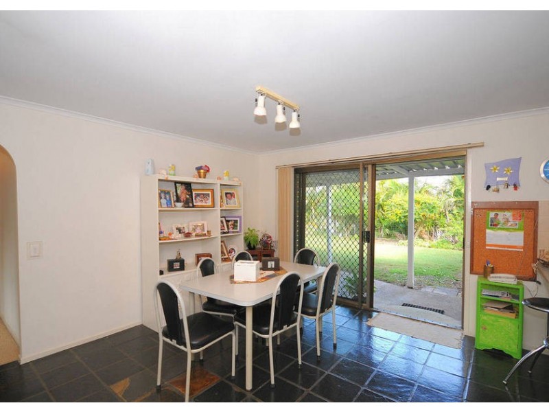 7 York St, Urraween QLD 4655