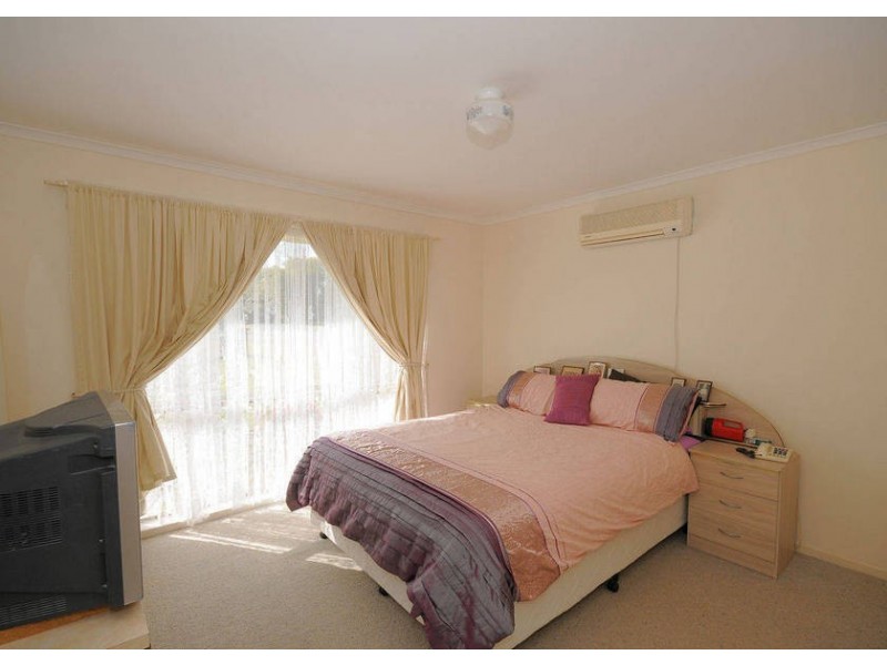 7 York St, Urraween QLD 4655