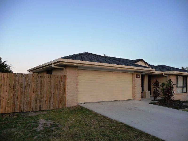 24 Ladbroke Cres, Urangan QLD 4655