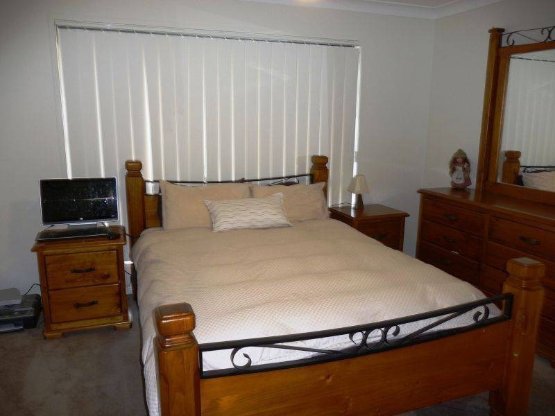 24 Ladbroke Cres, Urangan QLD 4655