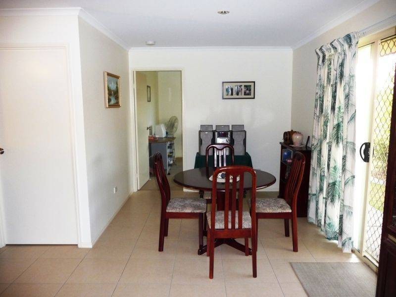 8 Mainsail Crt, Point Vernon QLD 4655