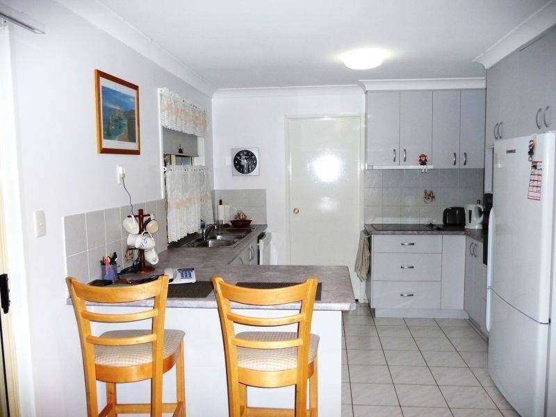 60 Hillcrest Ave, Scarness QLD 4655