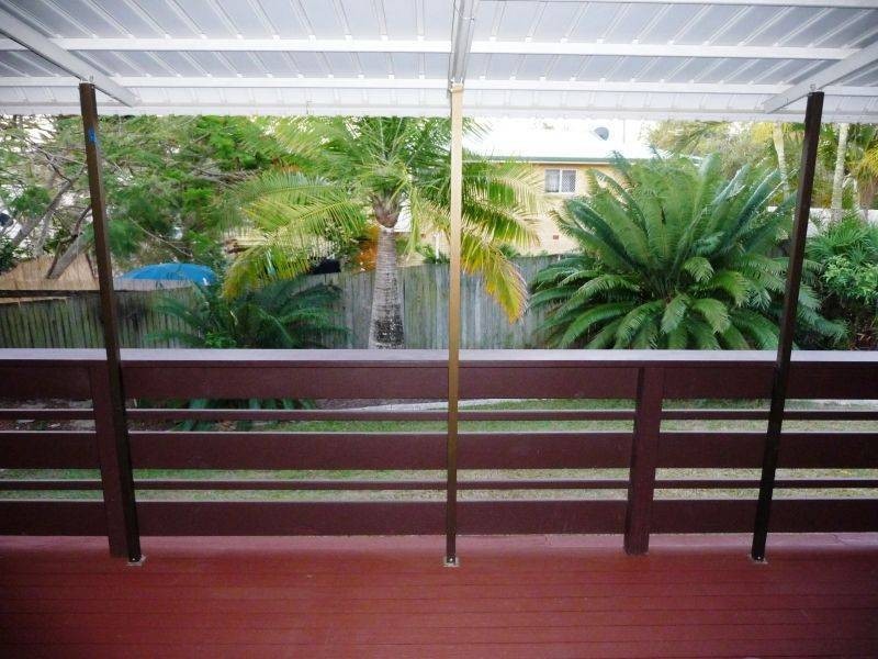 60 Hillcrest Ave, Scarness QLD 4655