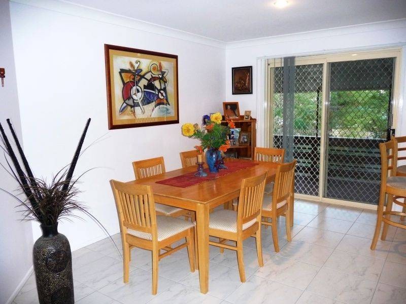 60 Hillcrest Ave, Scarness QLD 4655