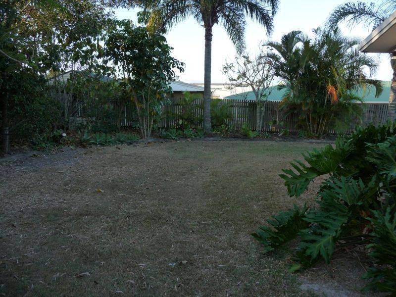 1 Jacobsen Outlook, Urraween QLD 4655
