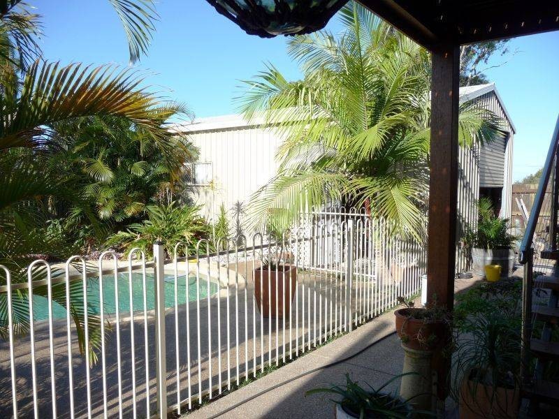 26 Hillcrest Ave, Scarness QLD 4655