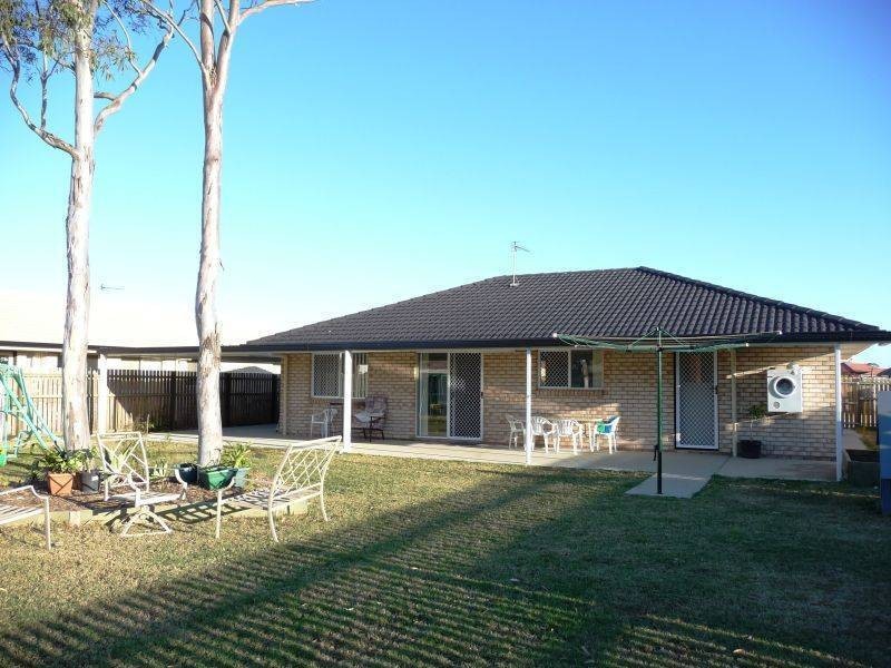 26 Joselyn Dr, Point Vernon QLD 4655