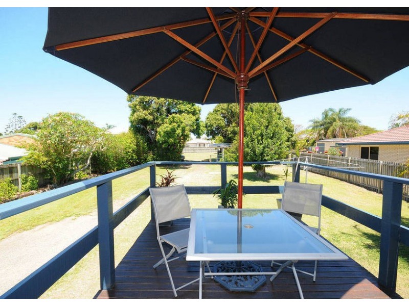 20 Beach Road, Hervey Bay QLD 4655