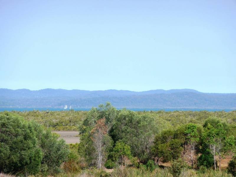 16 Bowarrady Crt, River Heads QLD 4655