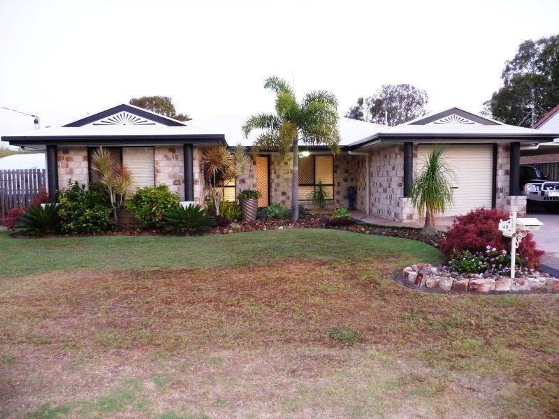 48 William St, Urangan QLD 4655