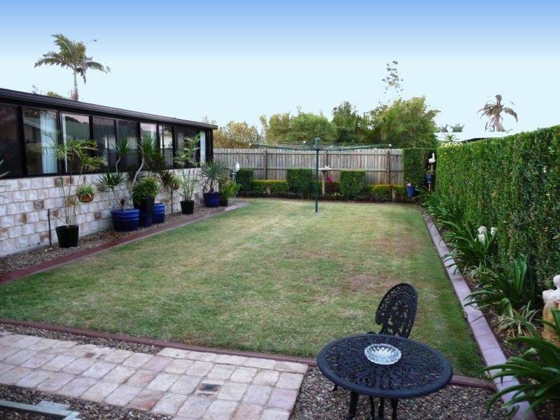 48 William St, Urangan QLD 4655