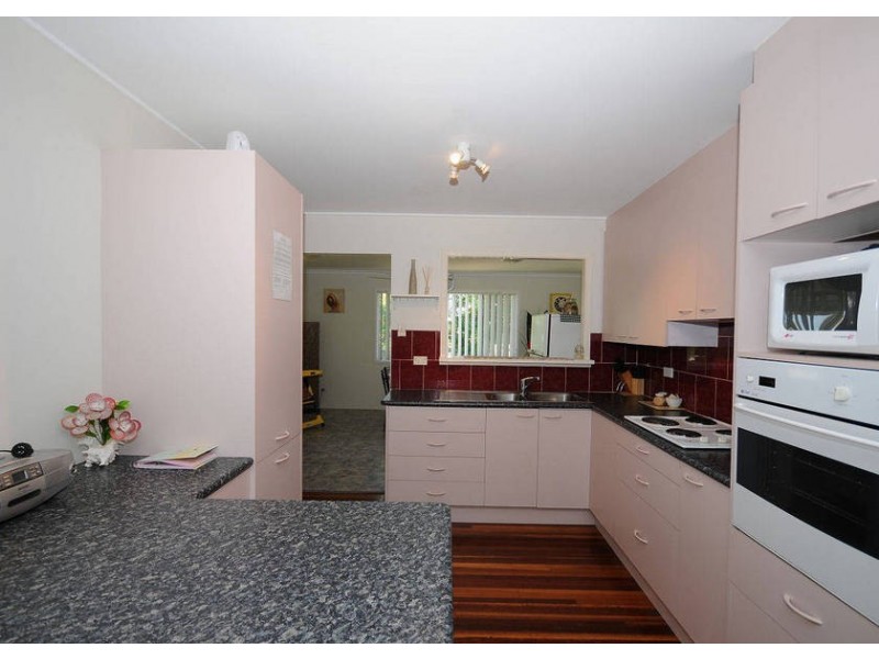 47 Kingfisher Parade, Toogoom QLD 4655