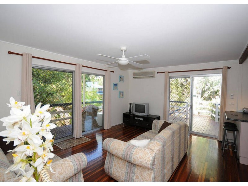 47 Kingfisher Parade, Toogoom QLD 4655