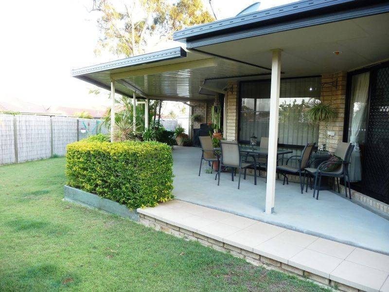 10 Whipbird Court, Urangan QLD 4655