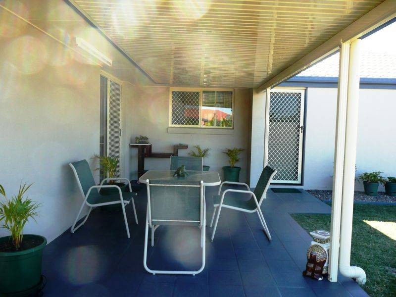64 Joselyn Dr, Point Vernon QLD 4655