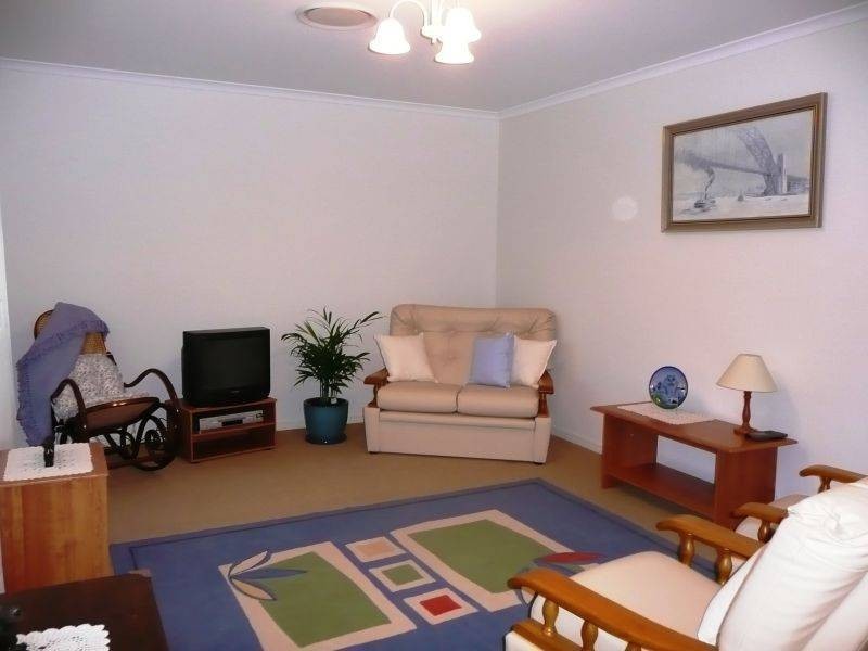 64 Joselyn Dr, Point Vernon QLD 4655