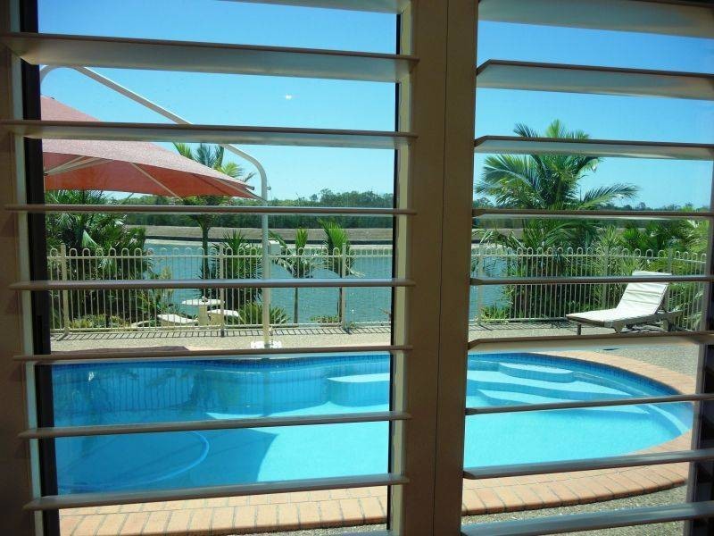 20 Bushlark Ave, Eli Waters QLD 4655