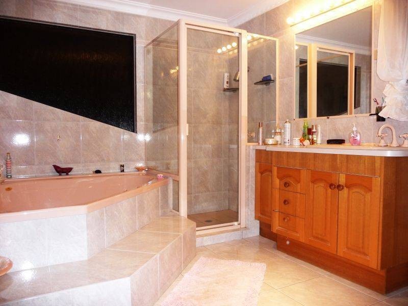 39 Royal Dr, Kawungan QLD 4655
