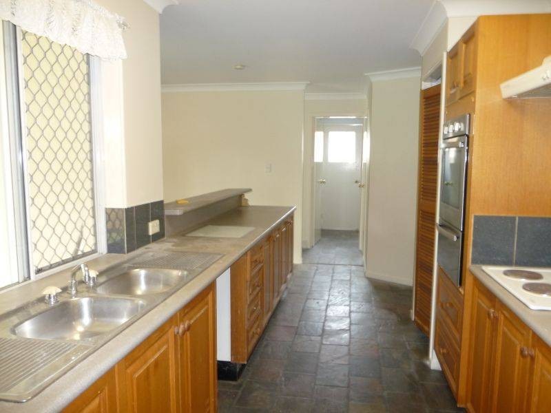 78 Snapper St, Kawungan QLD 4655