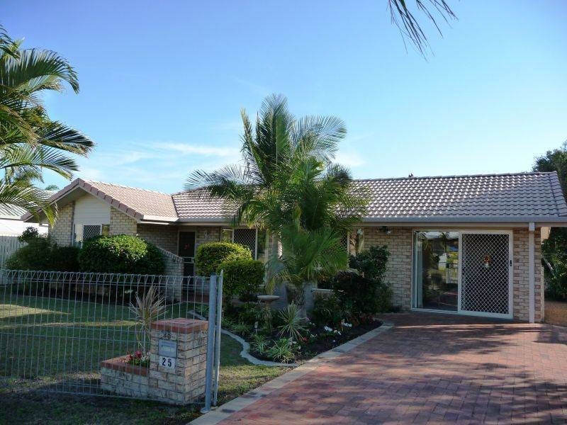 25 Wedge St, Urraween QLD 4655