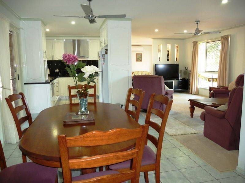 25 Wedge St, Urraween QLD 4655