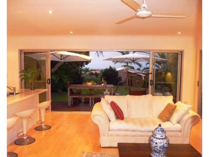 6 Talasea Dr, Kawungan QLD 4655