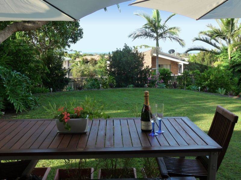 6 Talasea Dr, Kawungan QLD 4655