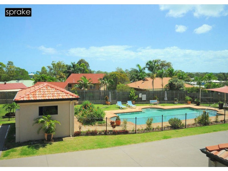10/2 Barnstaple Street, Torquay QLD 4655