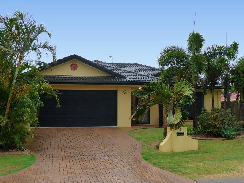 5 Florida Crt, Torquay QLD 4655