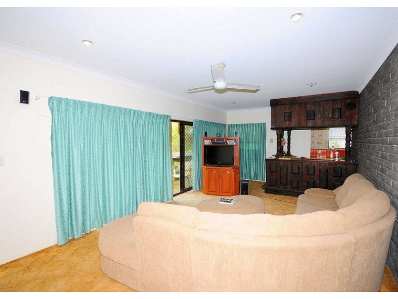 181 Esplanade, Point Vernon QLD 4655