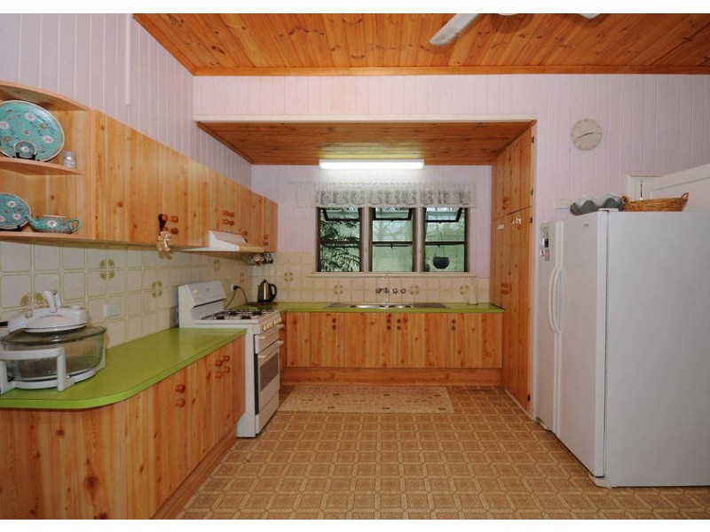 50 King Street, Urangan QLD 4655