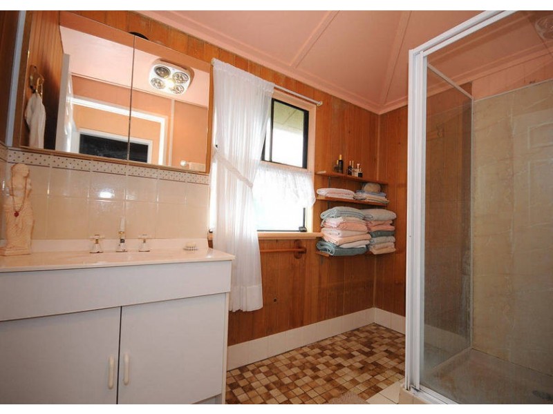 50 King Street, Urangan QLD 4655