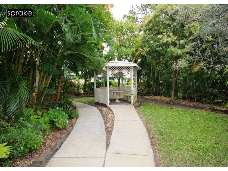 50 King Street, Urangan QLD 4655