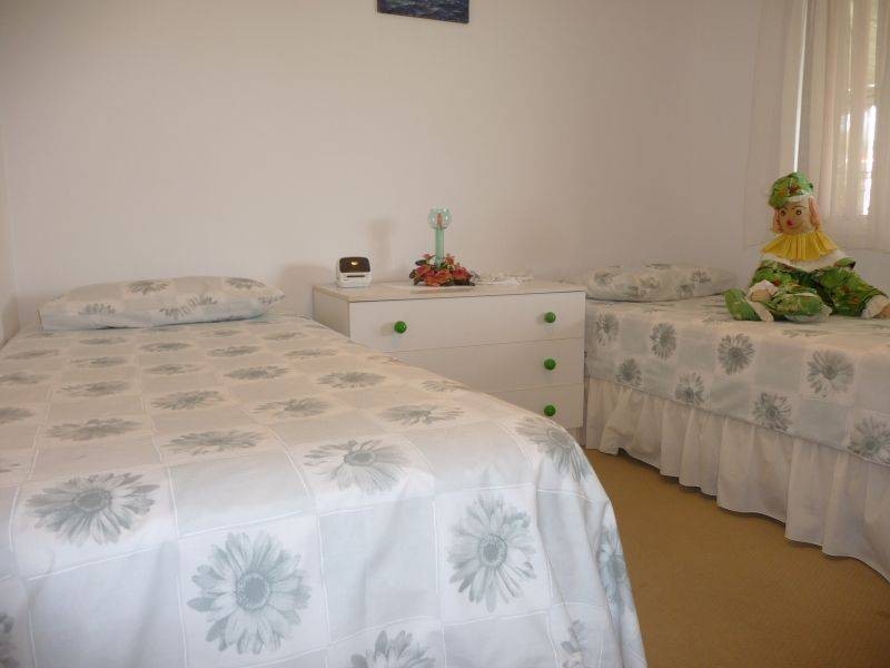 1 Sharyn Crt, Point Vernon QLD 4655