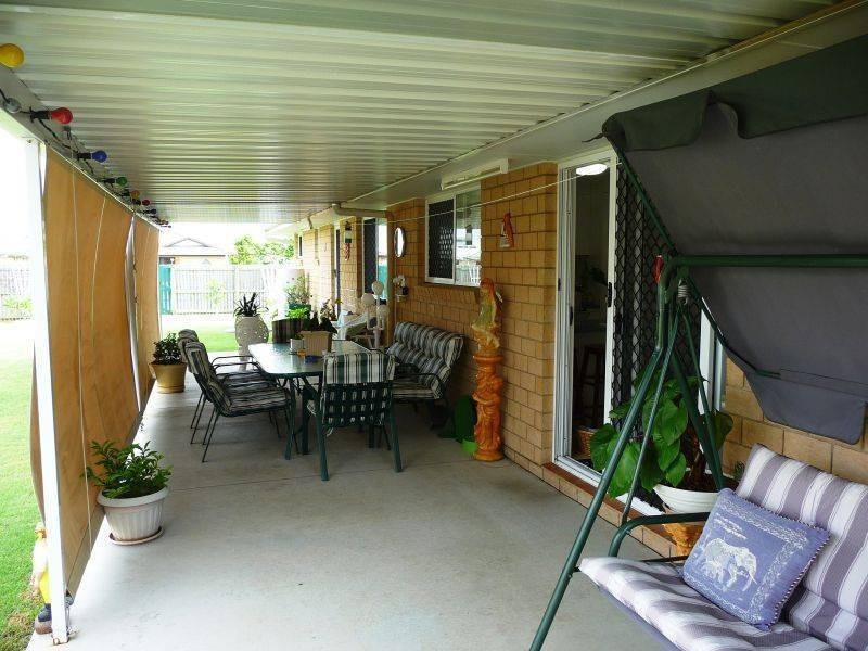 1 Sharyn Crt, Point Vernon QLD 4655