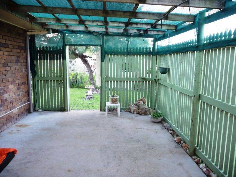 4 Holiday Pde, Scarness QLD 4655