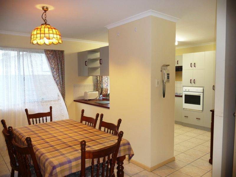 4 Holiday Pde, Scarness QLD 4655