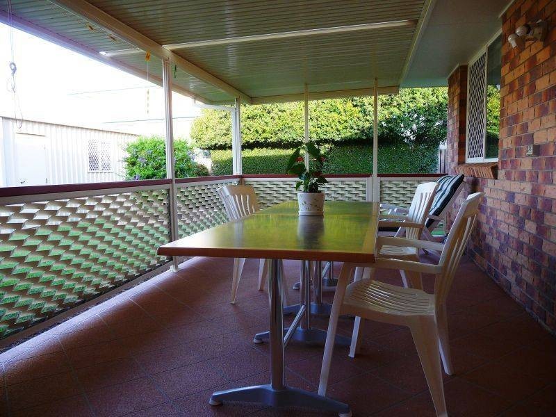 15 Marineview Ave, Scarness QLD 4655