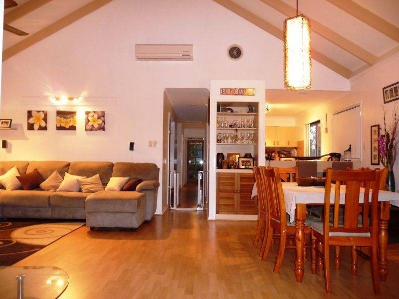 25 Oleander Ave, Scarness QLD 4655