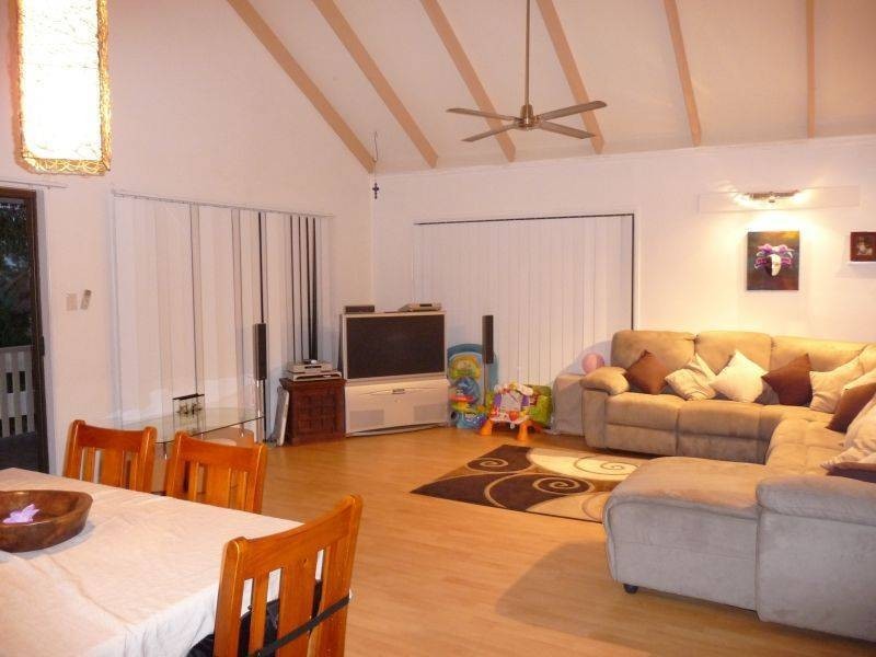 25 Oleander Ave, Scarness QLD 4655