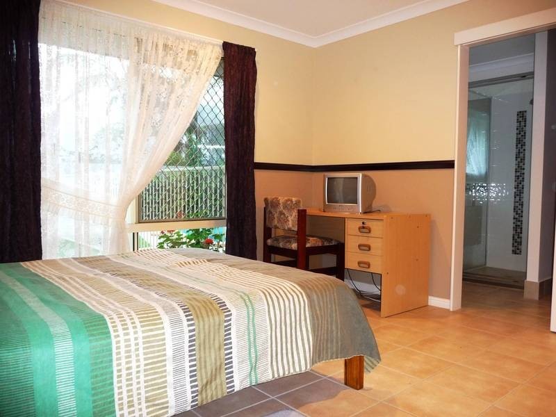 12 Scribbly Gum Crt, Urraween QLD 4655