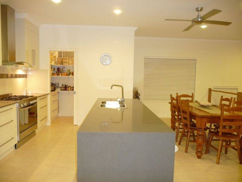 9 Arlington Crt, Kawungan QLD 4655