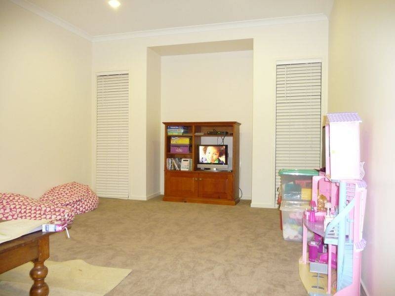 9 Arlington Crt, Kawungan QLD 4655