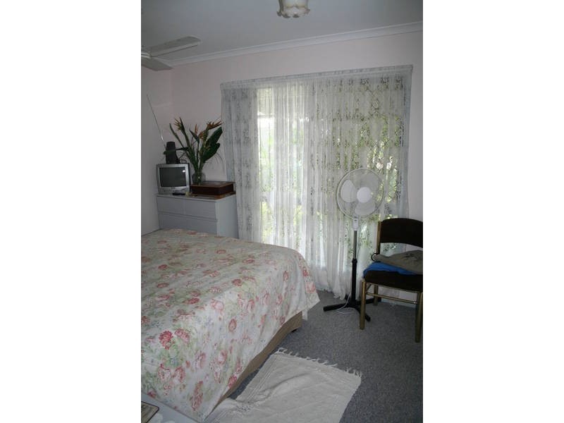 16 Porter Street, Point Vernon QLD 4655