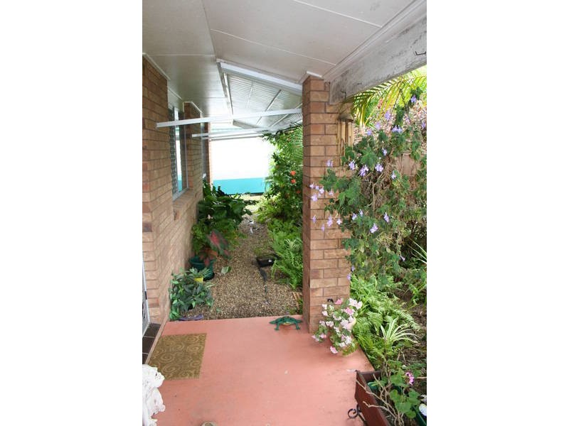 16 Porter Street, Point Vernon QLD 4655