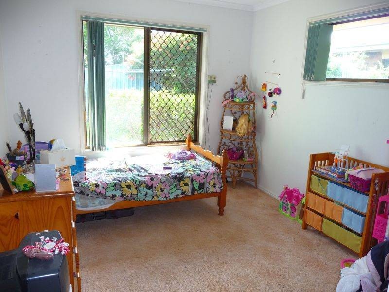 11 Turrum Street, Scarness QLD 4655