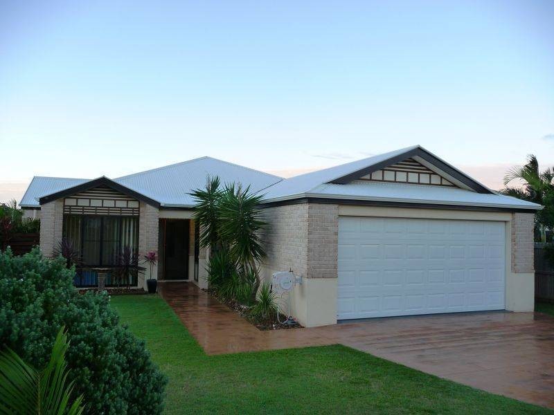 42 Heather Way, Urraween QLD 4655