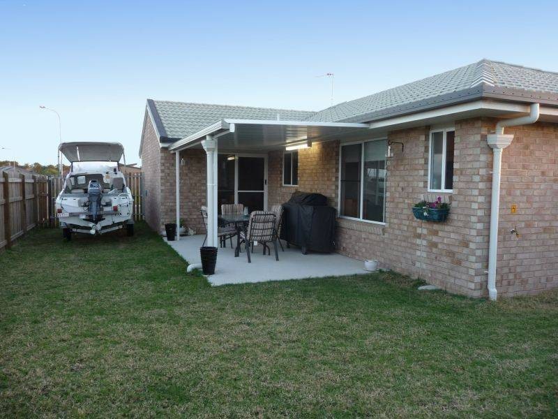 10 Dory Dr, Point Vernon QLD 4655