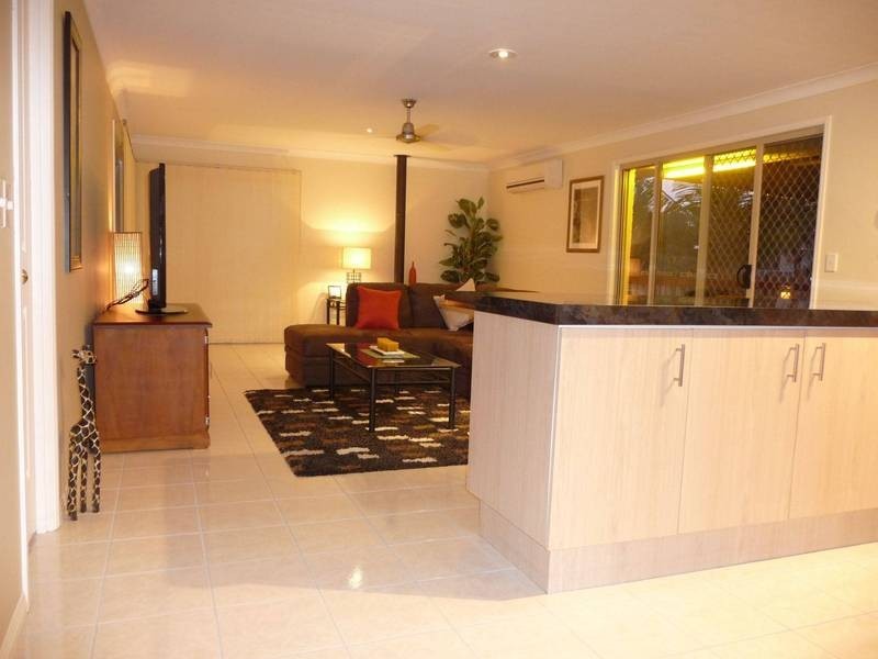 47 Bayrise Dr, Urangan QLD 4655