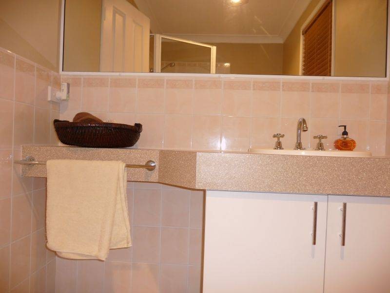 47 Bayrise Dr, Urangan QLD 4655